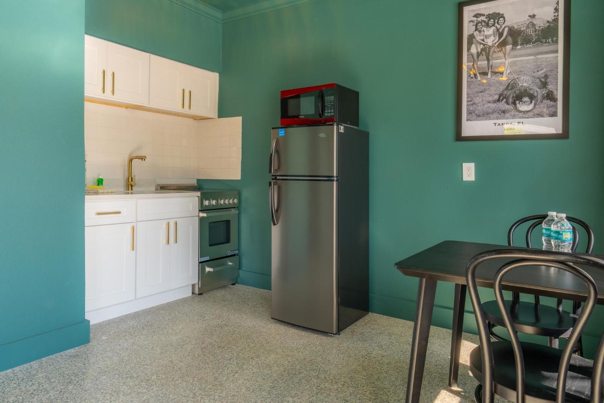 Monaco Vacation Rentals Clearwater Beach Exterior photo