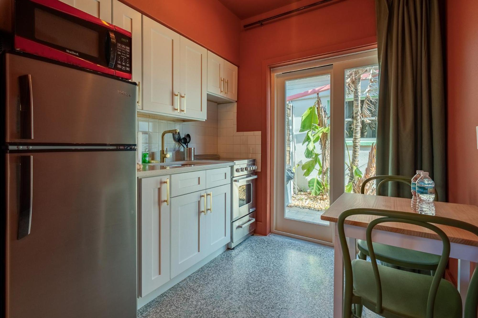 Monaco Vacation Rentals Clearwater Beach Exterior photo