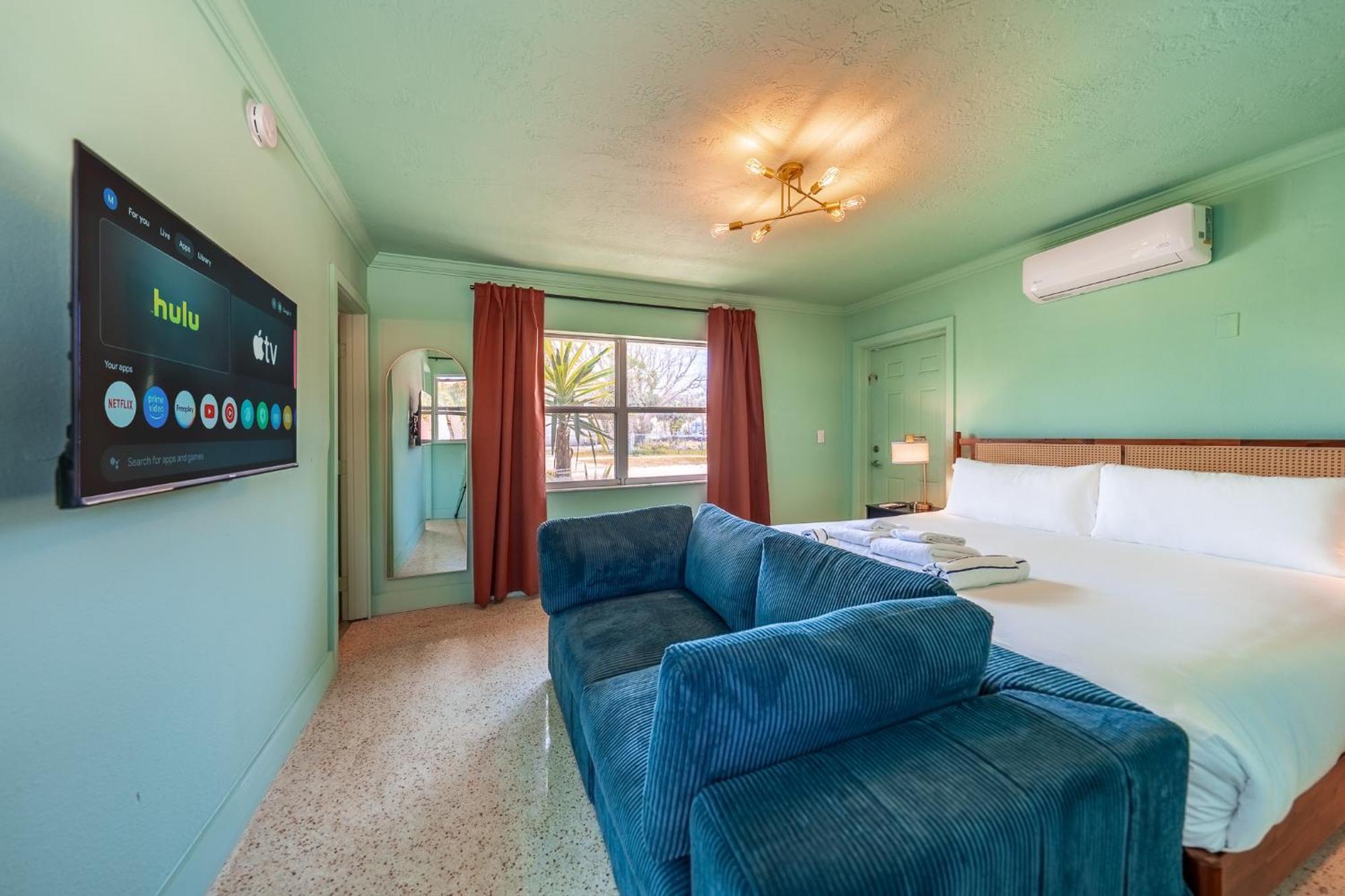 Monaco Vacation Rentals Clearwater Beach Exterior photo